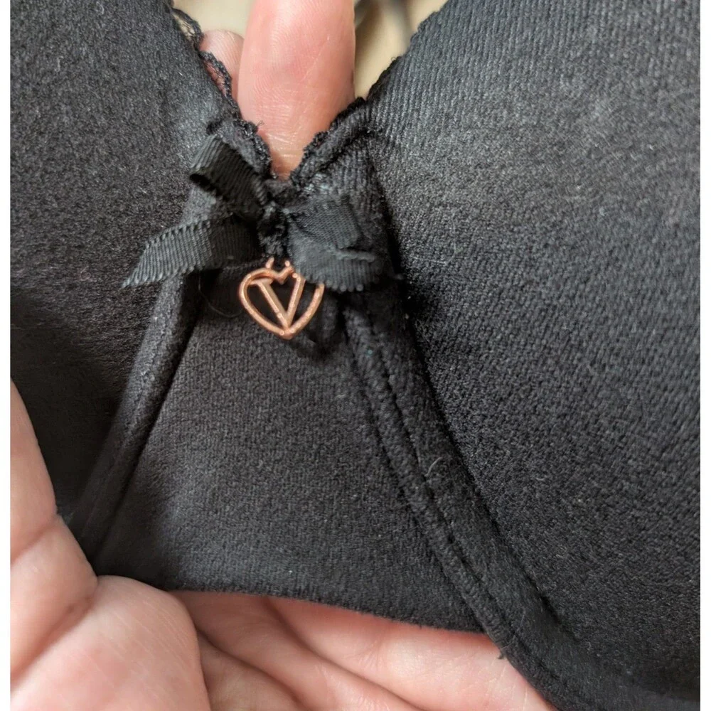 NWT Victorias Secret Size 38DD Body By Victoria Perfect Shape Smooth Push Up Bra